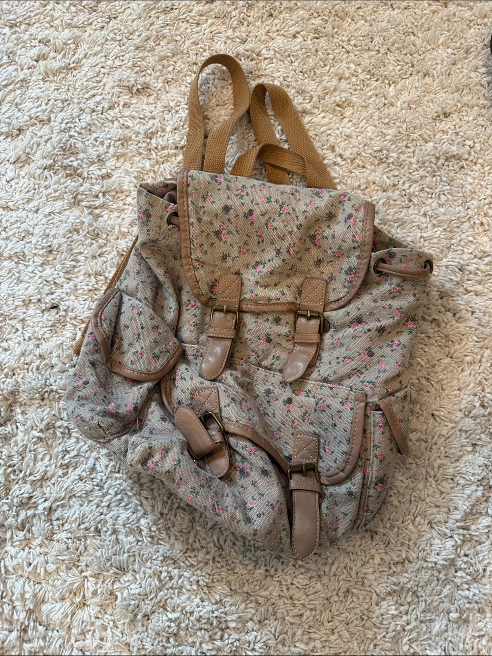 Bundle of bags all Style will put at the 5 pounds -